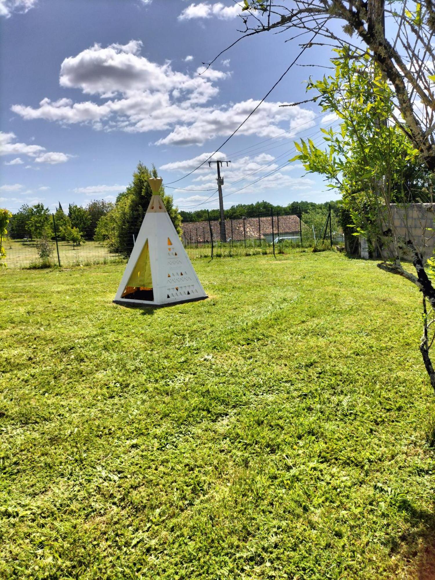 Tiny House ξενώνας Saint-Vallier  Εξωτερικό φωτογραφία